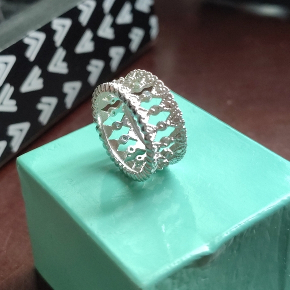 Avon Rhinestones Heart Open Work - Picture 3 of 3